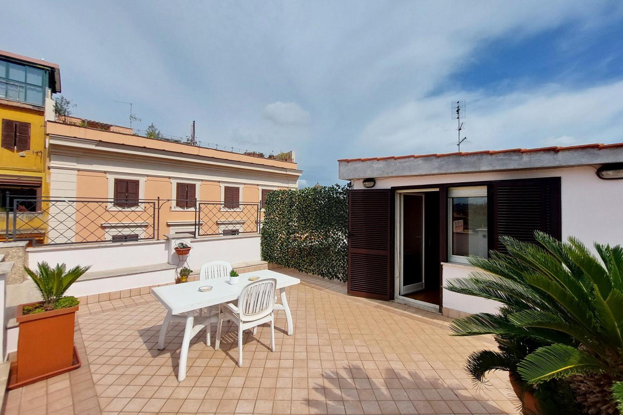 Magic Trastevere On Roof Terrace Roma